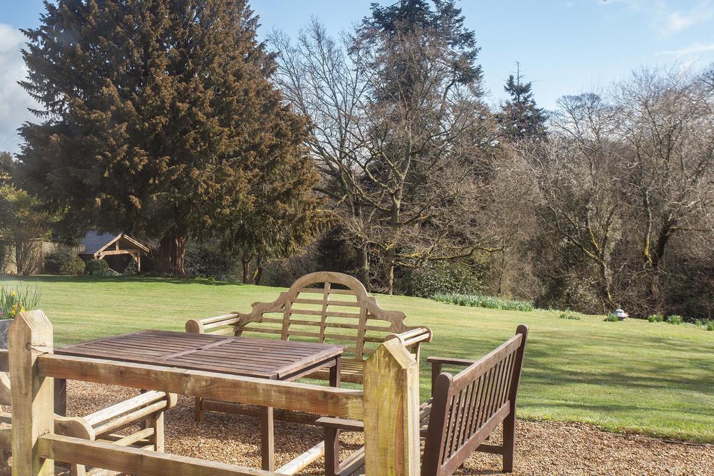 Bed and Breakfast Langrish House Питерсфилд Экстерьер фото