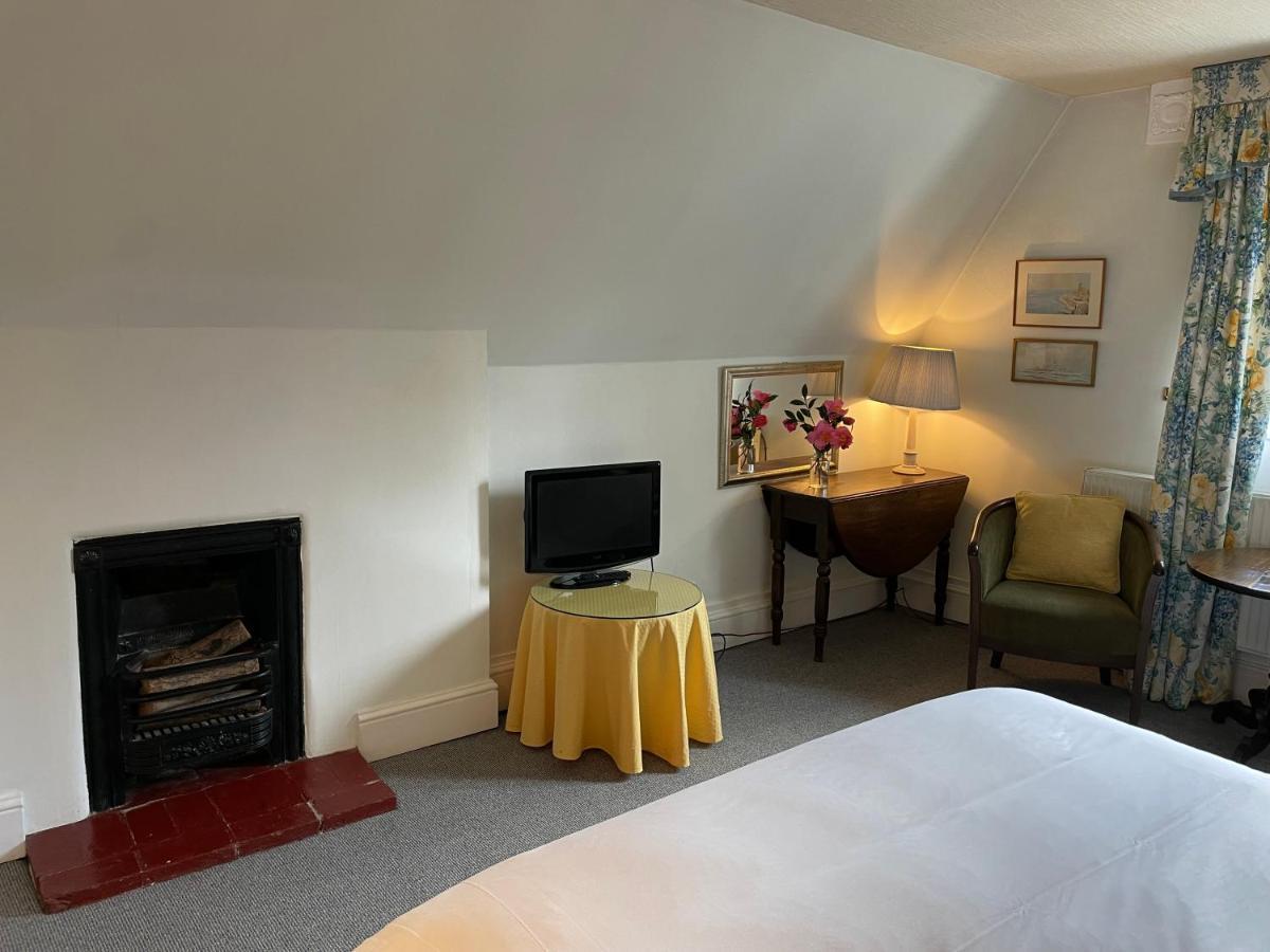 Bed and Breakfast Langrish House Питерсфилд Экстерьер фото
